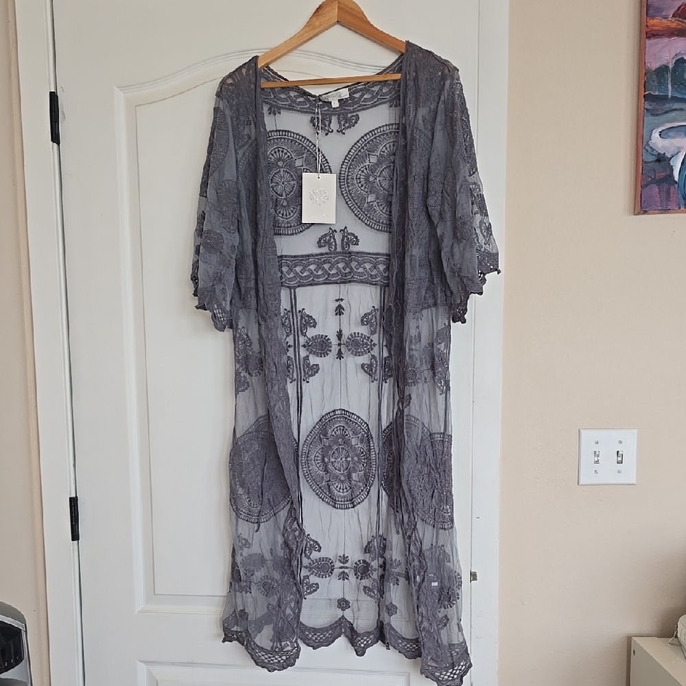 Elegant Gray Lace Kimono